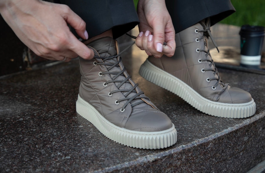 Victoria High Top