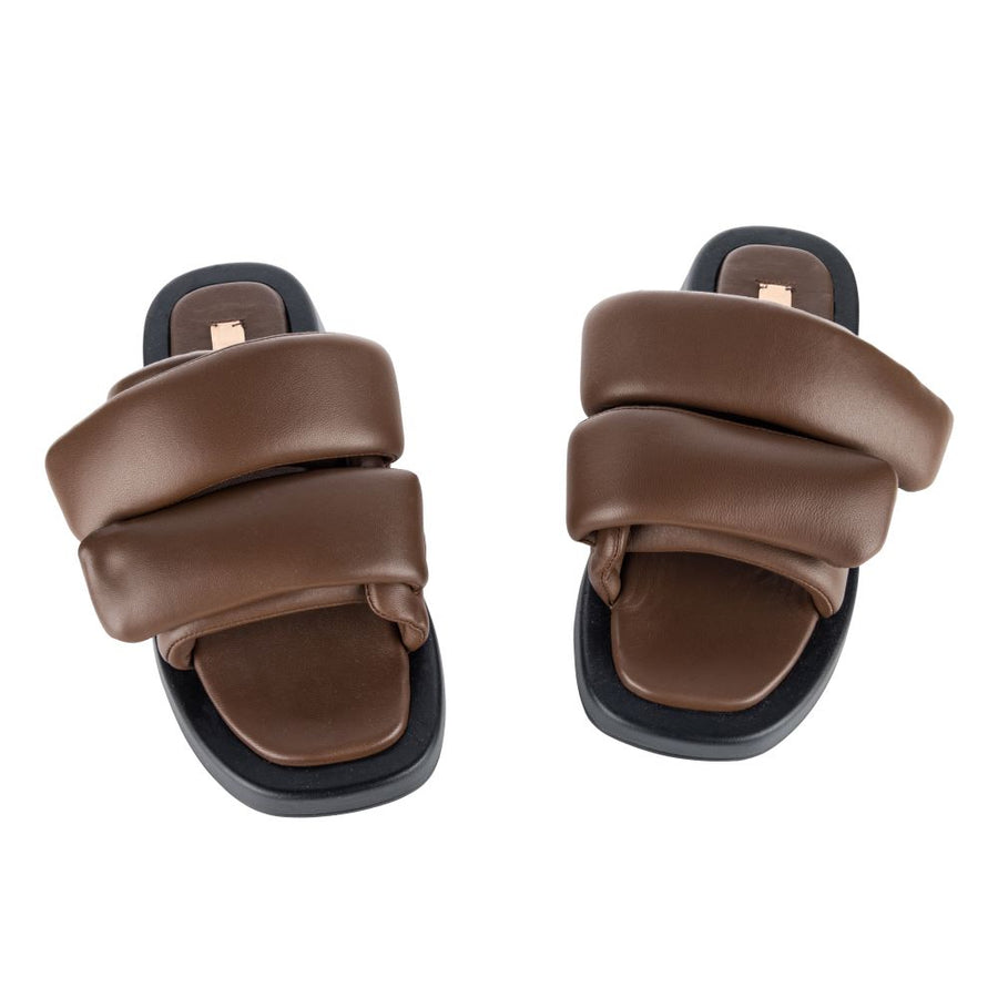 Victoria Mule