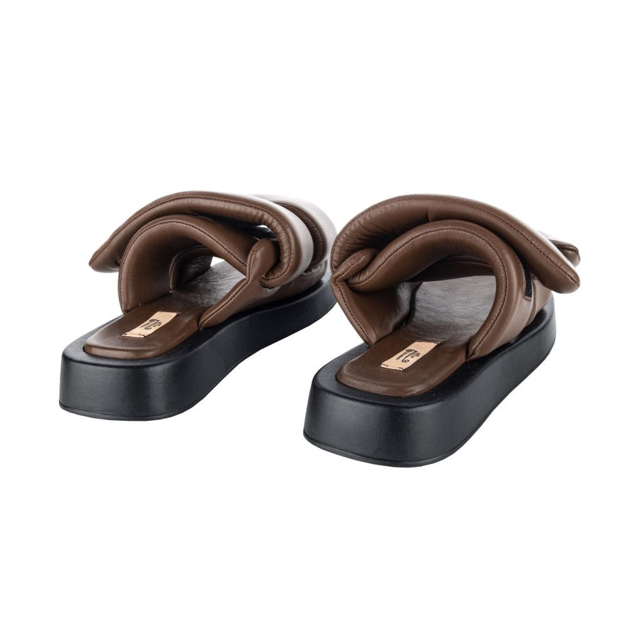 Victoria Mule