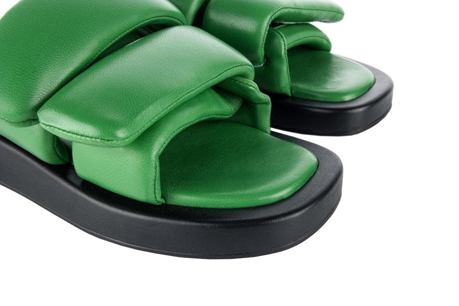 Victoria Mule
