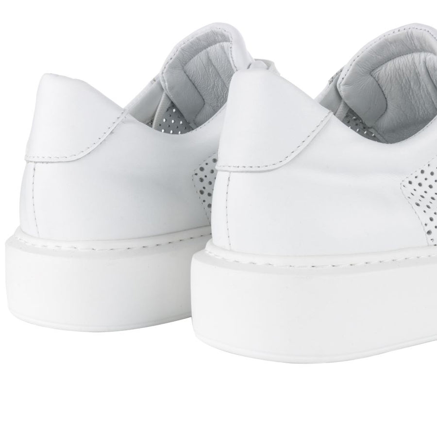 Lilia Breathable